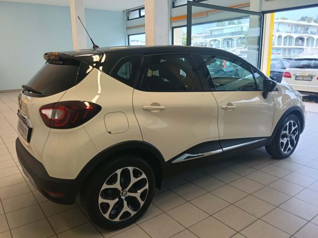 Renault Captur dCi 8V 90 CV EDC Sport Edition2 - foto 4 di 4