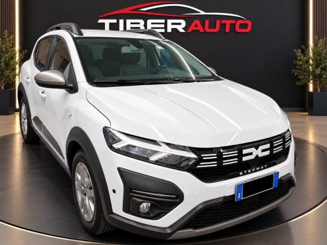 Dacia Sandero Stepway 1.0 TCe ECO-G Expression, del 2023, 103.627 km, in vendita a Altidona (FM)