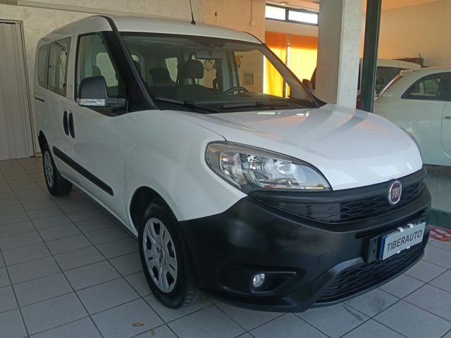 Fiat Doblo Doblò 1.6 MJT 105CV S&S PC Combi N1 Easy, del 2022, 70.106 km, in vendita a Altidona (FM)