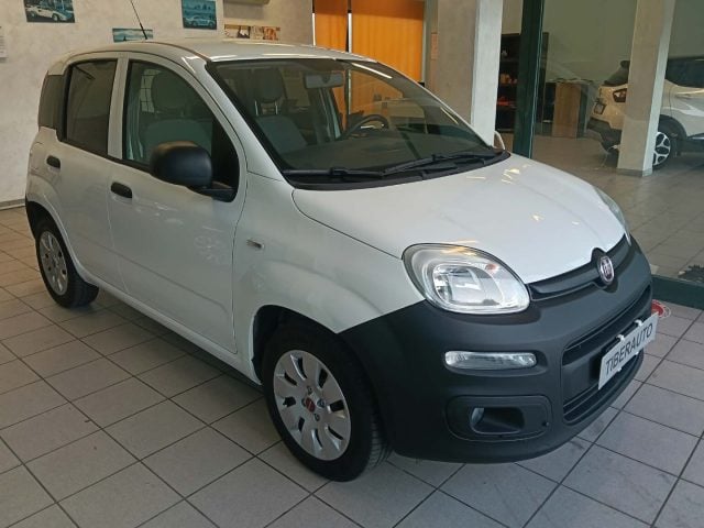 Fiat Panda 1.2 Pop Van 2 posti, del 2019, 45.150 km, in vendita a Altidona (FM)