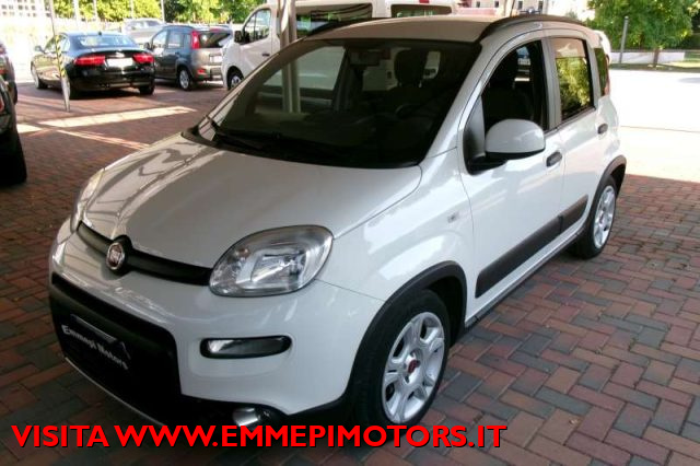 Fiat Panda 1.0 FireFly S&S Hybrid City Life usato a PREGANZIOL