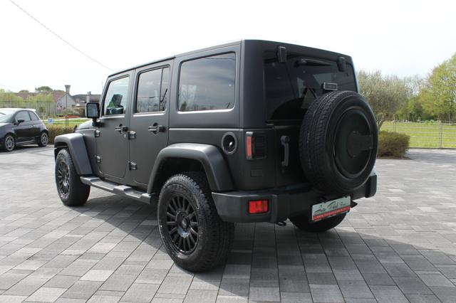 Jeep Wrangler Unlimited 2.8 CRD DPF SAHARA Auto usato a TREBASELEGHE