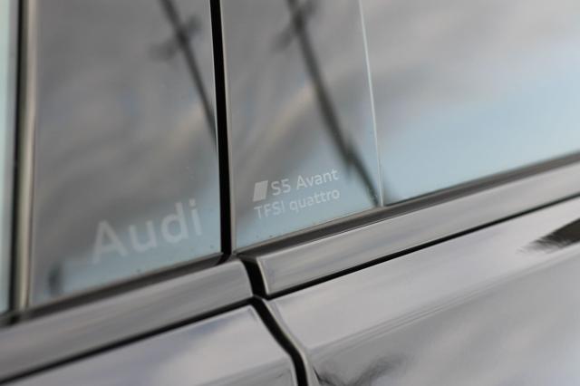 Audi S5 Avant 3.0 TFSI 367cv quattro S tronic mHEV+, del 2025, 9.800 km, in vendita a Trebaseleghe (PD)