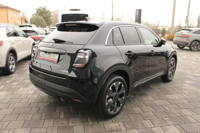 Fiat 600 Hybrid 100 CV DCT MHEV La Prima - foto 4 di 4