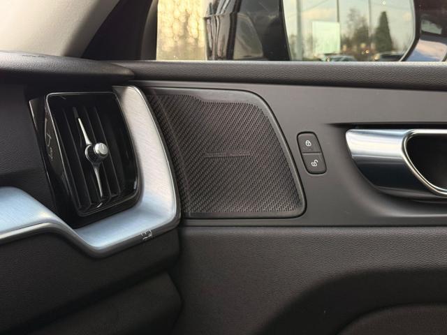 Volvo XC60 D4 Geartronic Inscription, del 2020, 175.500 km, in vendita a Trebaseleghe (PD)