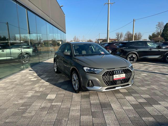 Audi A1 allstreet 30 TFSI Identity Contrast usato a TREBASELEGHE