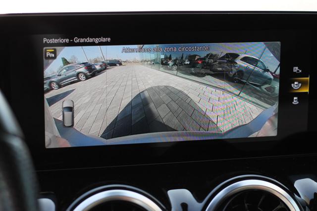 Mercedes-Benz B 200 d Automatic Premium AMG, del 2021, 109.000 km, in vendita a Trebaseleghe (PD)