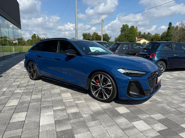 Audi A5 Avant e-hybrid S tronic quattro S Line-B&O-MATRIX - foto 3 di 4