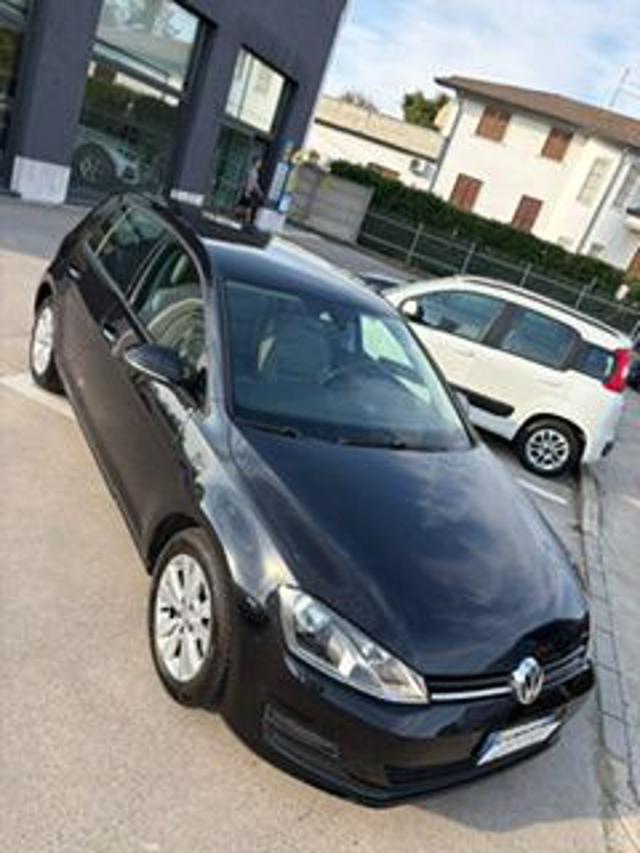 Volkswagen Golf 1.6 TDI DPF 5p. BlueMotion - foto 3 di 4