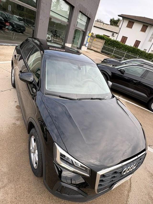 Audi Q2 30 TFSI Business Sport - foto 3 di 4