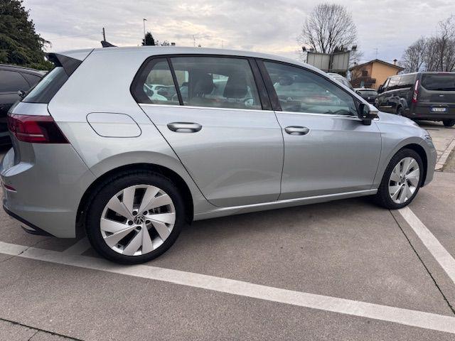 Volkswagen Golf 2.0 TDI 150 CV DSG SCR Style - foto 4 di 4