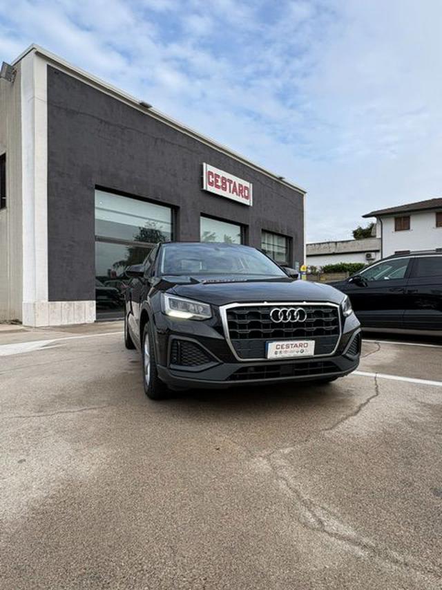 Audi Q2 30 TFSI Business - foto 2 di 4