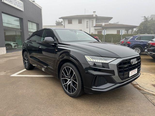 Audi Q8 50 TDI 286 CV quattro tiptronic Sport - foto 2 di 4