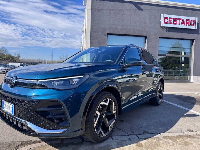 Volkswagen Tiguan 2.0 TDI 150 CV DSG R-Line usato a ISOLA DELLA SCALA