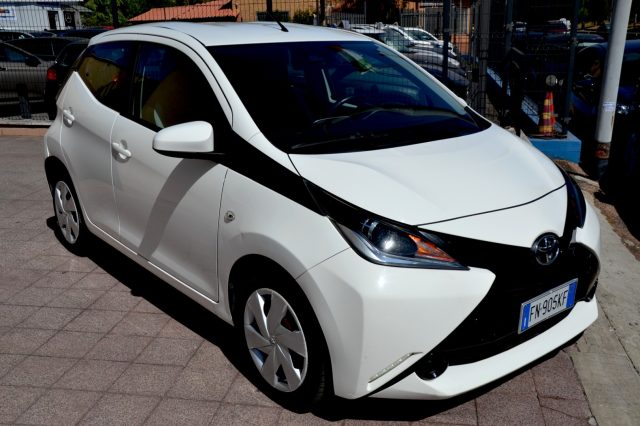 Toyota Aygo 1.0 69CV X-PLAY AUTOMATICA **PREZZO REALE** - foto 4 di 4