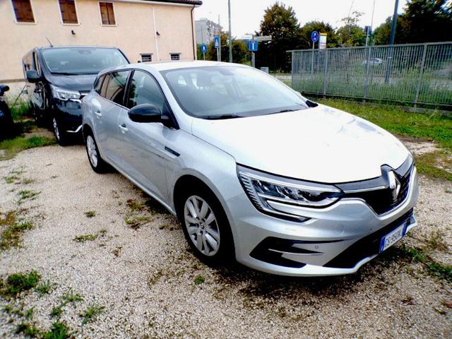 Renault Mégane Grand Coupé Sporter BluedCi 115CV EDC Equilibre IN ARRIVO - foto 2 di 4