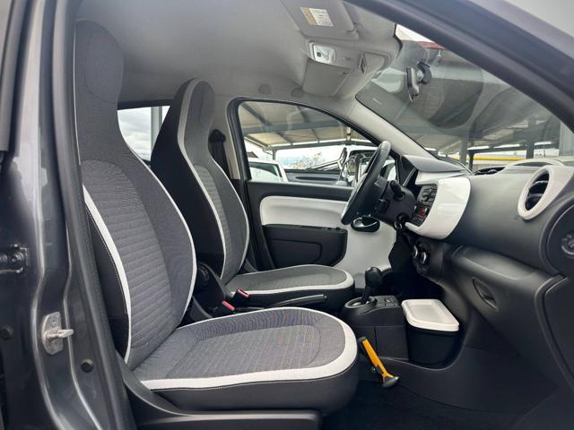 Renault Twingo 1.0 LIMITED - AUTOMATICA - UNIPRO' - NO VINCOLI, del 2017, 32.799 km, in vendita a Roma (RM)