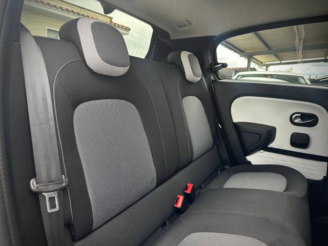 Renault Twingo 1.0 LIMITED - AUTOMATICA - UNIPRO' - NO VINCOLI, del 2017, 32.799 km, in vendita a Roma (RM)