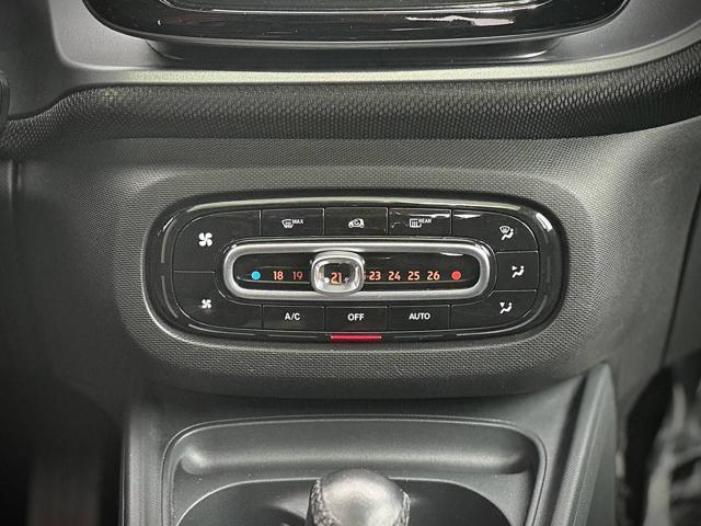 smart forTwo 90 0.9 Turbo Twinamic Passion - GARANZIA, del 2019, 51.741 km, in vendita a Roma (RM)