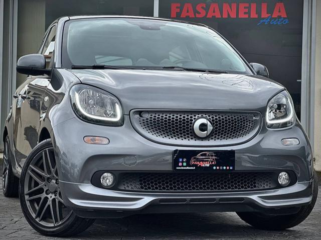 smart forFour 0.9 TURBO TWINAMIC BRABUS STYLE - 13.000 KM! usato a ROMA