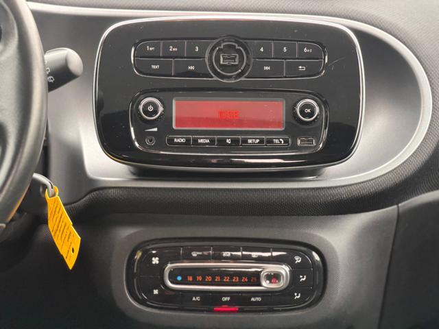 smart forTwo 70 1.0 twinamic Passion - IVA ESPOSTA, del 2017, 52.753 km, in vendita a Roma (RM)