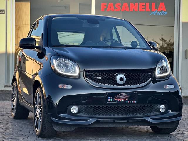 smart forTwo BRABUS 0.9 Turbo twinamic Xclusive - foto 2 di 4