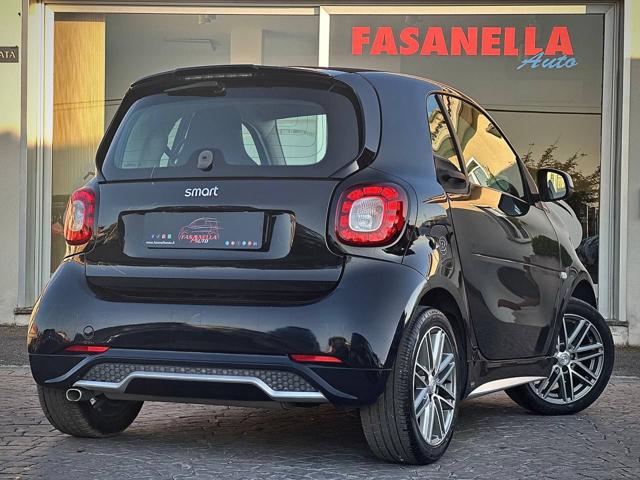smart forTwo 90 0.9 Turbo twinamic BRABUS TAILOR MADE, del 2019, 57.938 km, in vendita a Roma (RM)