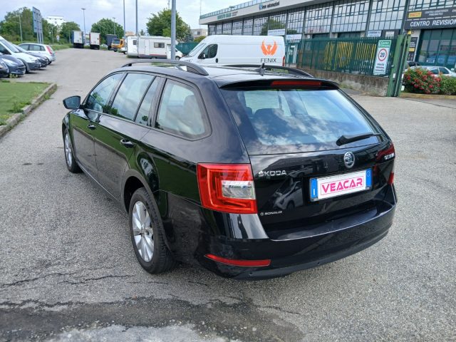 Skoda Octavia 1.6 TDI SCR 115 CV DSG Style - foto 4 di 4