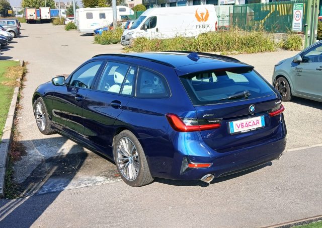 BMW 330 d xDrive Touring AUTOM.Luxury KM89.000 UNICO PROPR - foto 4 di 4