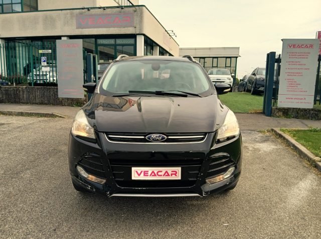 Ford Kuga 2.0 TDCI 140 CV 4WD Titanium - foto 3 di 10