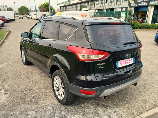 Ford Kuga 2.0 TDCI 140 CV 4WD Titanium - foto 4 di 10