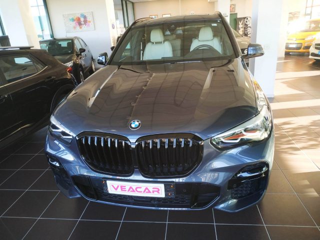 BMW X5 xDrive30d 48V MSPORT - foto 3 di 4