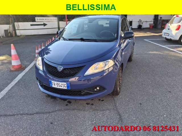 Lancia Ypsilon 1.2 69 CV 5 porte Gold - foto 2 di 4