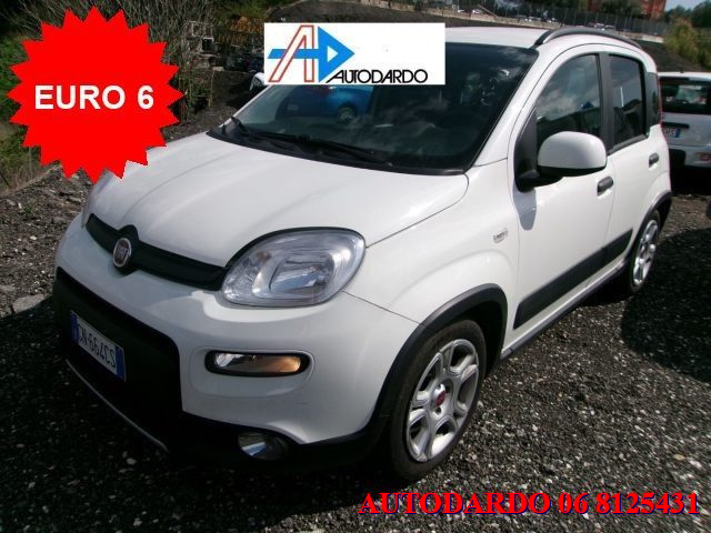 Fiat Panda 1.0 FireFly S&S Hybrid City Life - foto 2 di 4