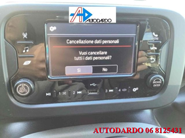 Fiat Panda 1.0 FireFly S&S Hybrid City Life - foto 2 di 4