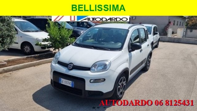 Fiat Panda 1.0 FireFly S&S Hybrid City Life - foto 2 di 4