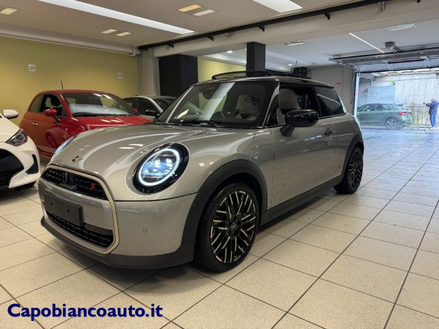 MINI Mini Favoured PACK. M + TETTO APR.-11.600KM usato a ARSAGO SEPRIO