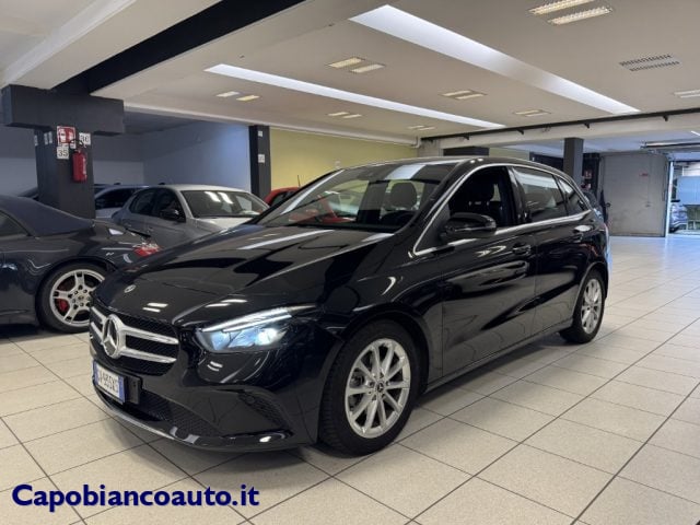 Mercedes-Benz B 180 Sport--28.300KM--, del 2022, 28.300 km, in vendita a Arsago Seprio (VA)