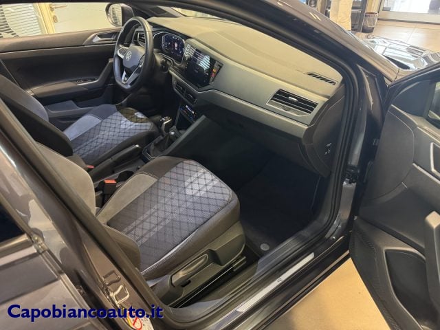 Volkswagen Taigo 1.0 TSI 115 CV DSG R-Line+IQLIGHT+18+CAMERA - foto 4 di 4