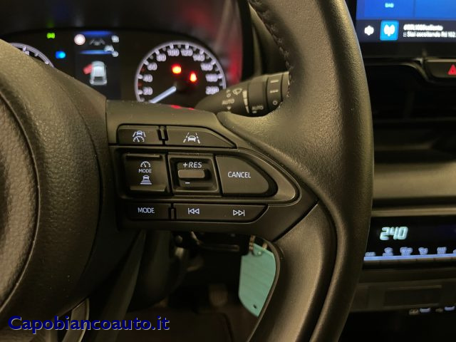 Toyota Yaris 1.5 Hybrid 115CV 5 porte Active, del 2025, 18.400 km, in vendita a Arsago Seprio (VA)