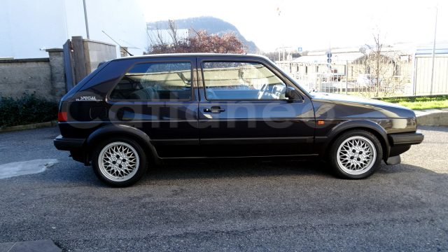 Volkswagen Golf GTI MK2 1800 16V Special 3 porte TETTO APRIBILE d'epoca a CALOLZIOCORTE
