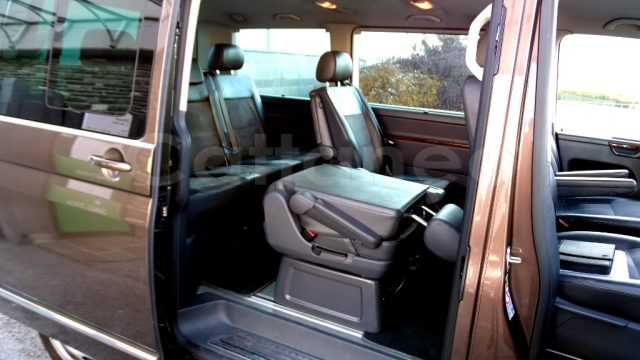 Volkswagen Multivan 2.0 BiTDI 180CV DSG Highline PACCHETTO NOTTE - foto 4 di 12