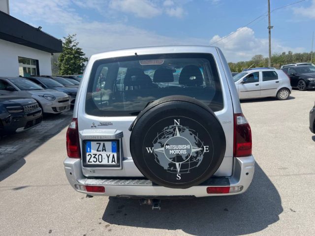 Mitsubishi Pajero 3.2 16V DI-D 5p. aut. Intense - foto 4 di 4