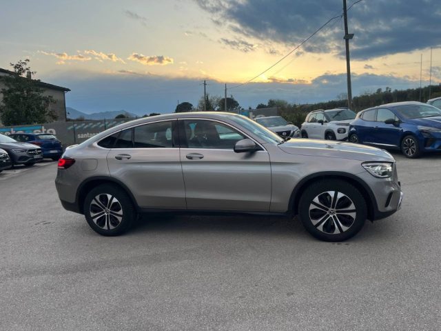 Mercedes-Benz GLC 220 d 4Matic Coupé Premium - foto 2 di 4