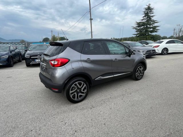Renault Captur TCe 12V 90 CV Start&Stop Intens - foto 4 di 4
