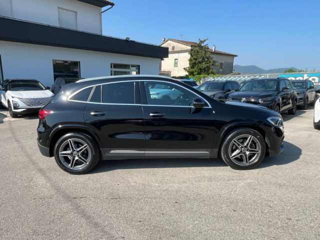 Mercedes-Benz GLA 200 d Automatic AMG Line Premium - foto 3 di 4