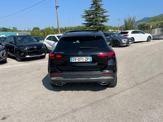 Mercedes-Benz GLA 200 d Automatic AMG Line Premium - foto 4 di 4