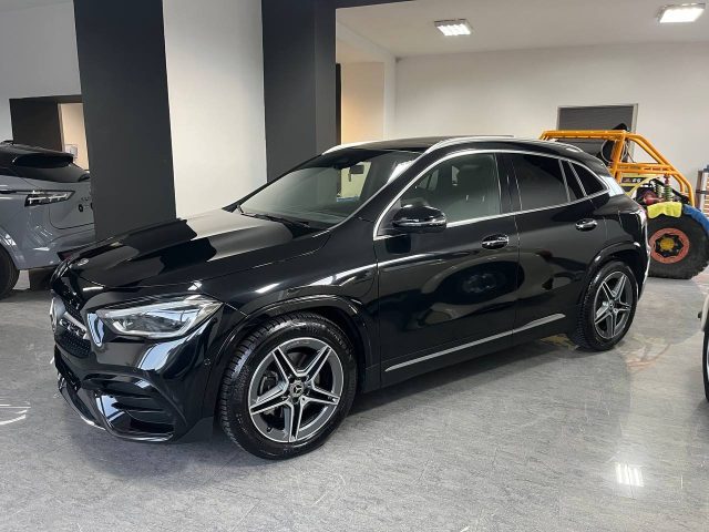 Mercedes-Benz GLA 200 d Automatic AMG Line Premium, del 2024, 17.981 km, in vendita a Alife (CE)