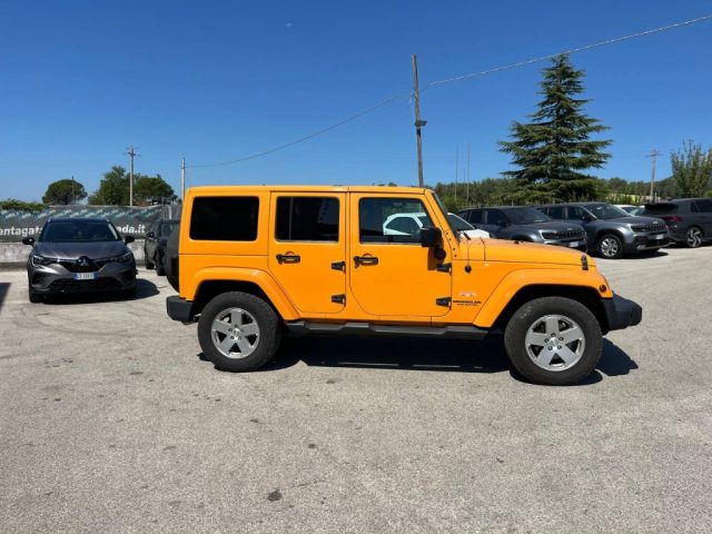 Jeep Wrangler Unlimited 3.6 V6 Sahara Auto - foto 3 di 13