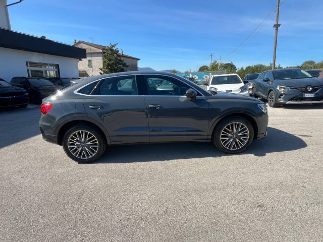 Audi Q3 SPB 35 TDI quattro S tronic - foto 3 di 4